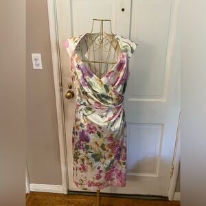 London Times dress size 12. Excellent used condition. Gorgeous dress.